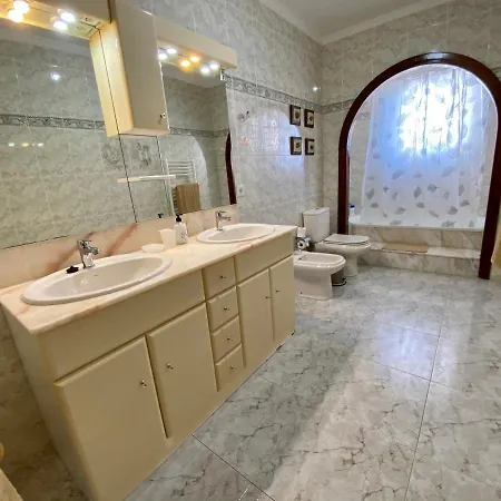 Casa En *